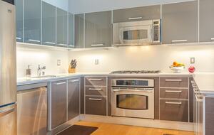 Glass-Walled DTLA Corner Loft with Skyline Views - Los Angeles, California