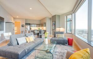 Glass-Walled DTLA Corner Loft with Skyline Views - Los Angeles, California