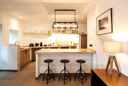 Sophisticated Serenity in the Heart of Mallorca - Caimari, Spain