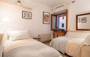 Sophisticated Serenity in the Heart of Mallorca - Caimari, Spain