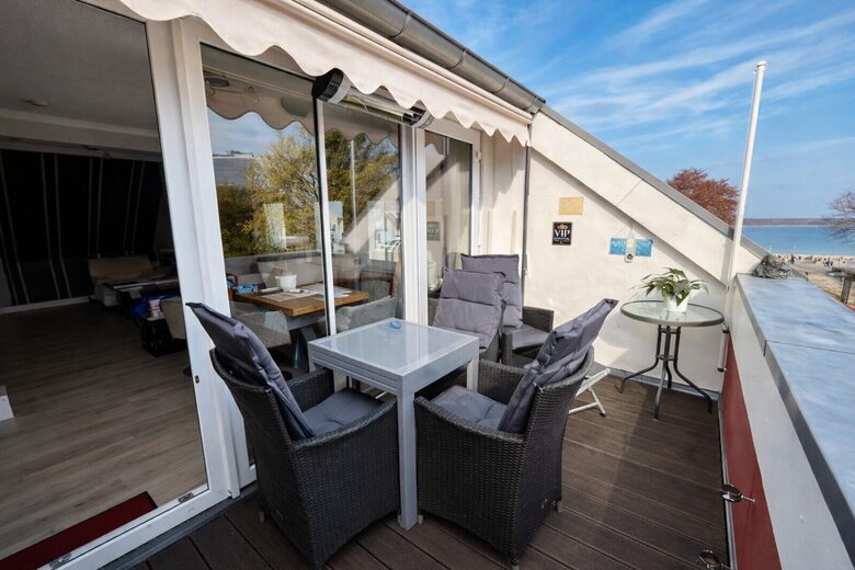 Beachfront Penthouse with Sea Views - Timmendorfer Strand, Lübeck, Germany