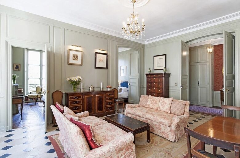 A Masterpiece of French Artistry on the Left Bank - Paris, France