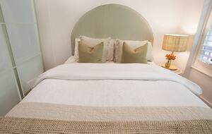 Harbourfront Living Steps from Balmoral Beach - Sydney, Australia