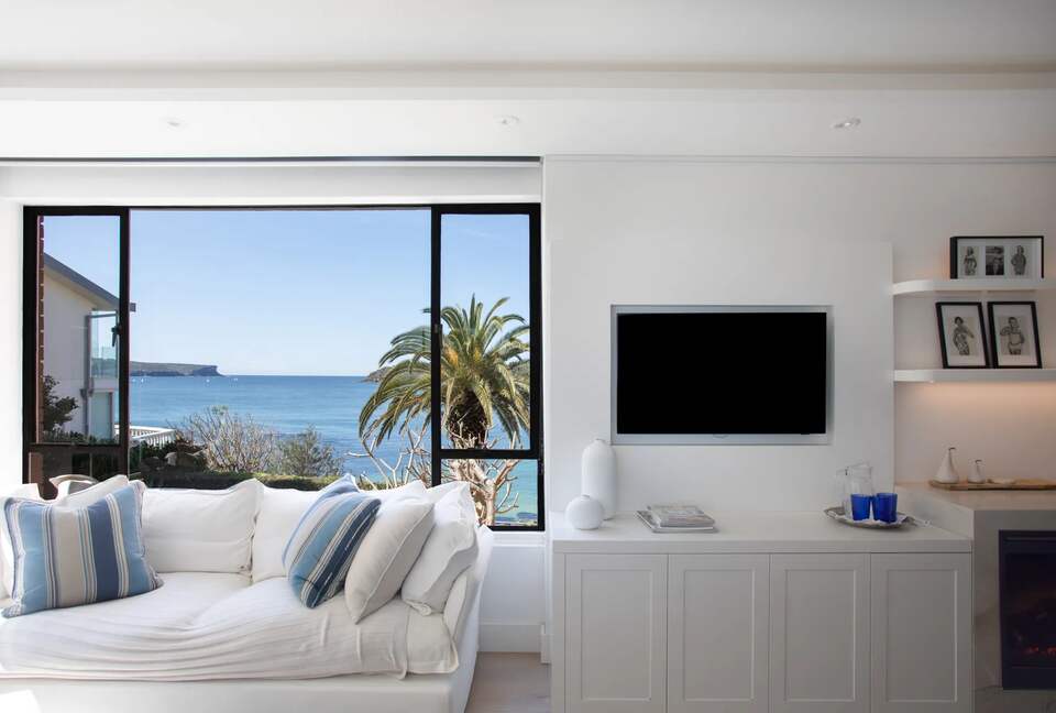 Harbourfront Living Steps from Balmoral Beach - Sydney, Australia