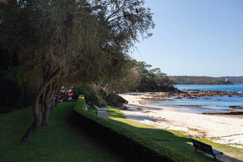 Harbourfront Living Steps from Balmoral Beach - Sydney, Australia