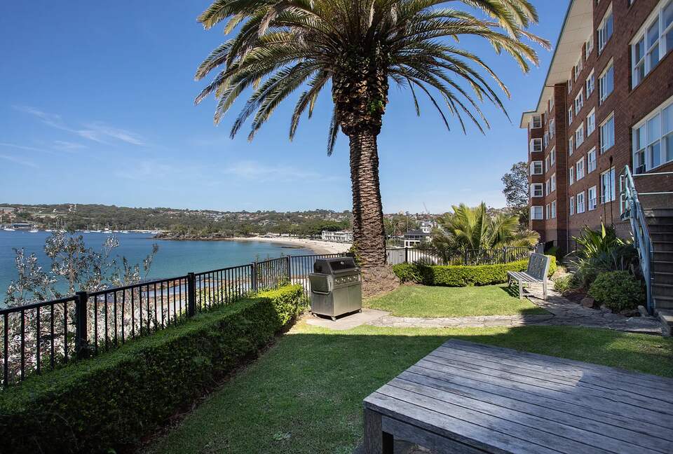 Harbourfront Living Steps from Balmoral Beach - Sydney, Australia