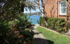 Harbourfront Living Steps from Balmoral Beach - Sydney, Australia