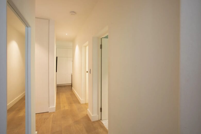 Harbourfront Living Steps from Balmoral Beach - Sydney, Australia