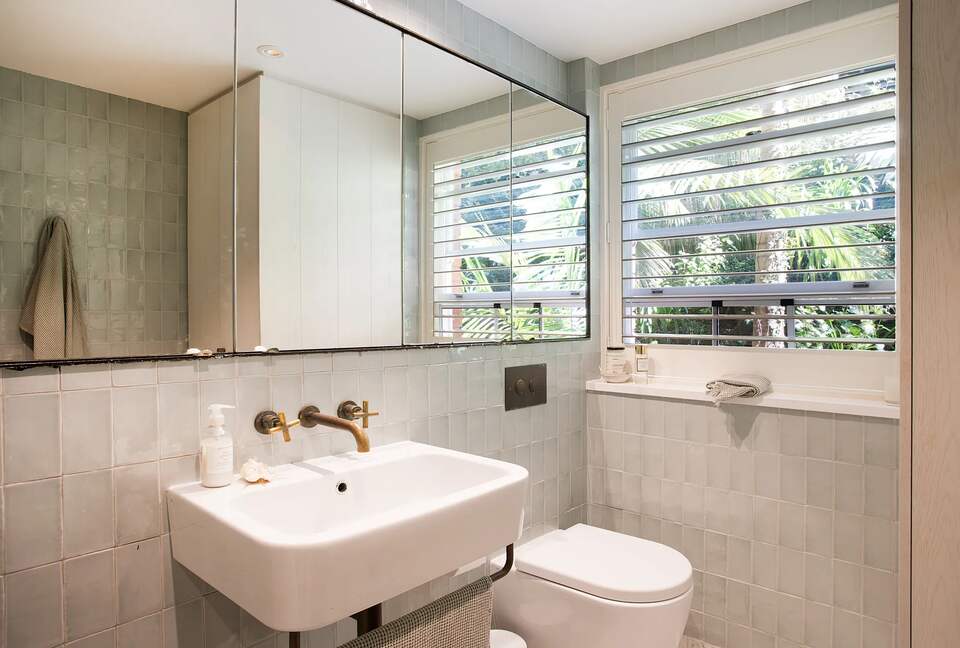 Harbourfront Living Steps from Balmoral Beach - Sydney, Australia