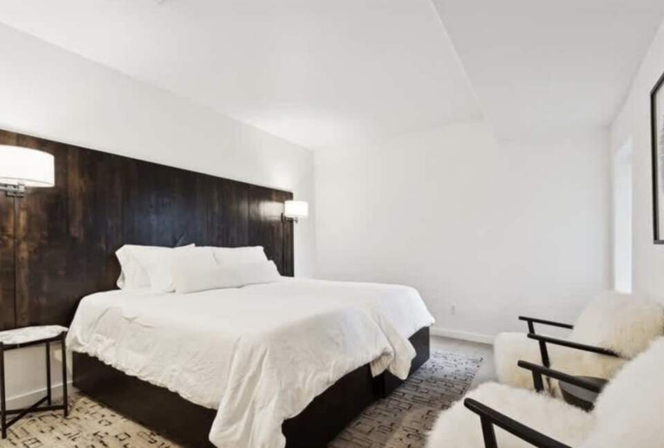 Private Flathead Lakefront Estate with Dock, Hot Tub & Panoramic Mountain Views - Rollins, Montana