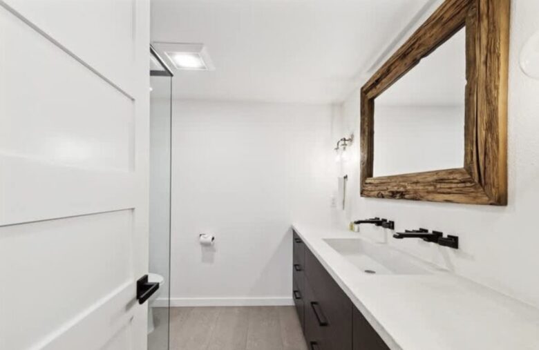 Private Flathead Lakefront Estate with Dock, Hot Tub & Panoramic Mountain Views - Rollins, Montana