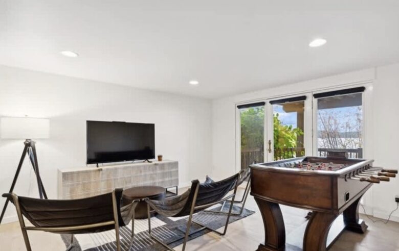 Private Flathead Lakefront Estate with Dock, Hot Tub & Panoramic Mountain Views - Rollins, Montana