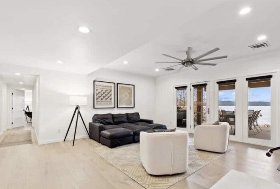 Private Flathead Lakefront Estate with Dock, Hot Tub & Panoramic Mountain Views - Rollins, Montana