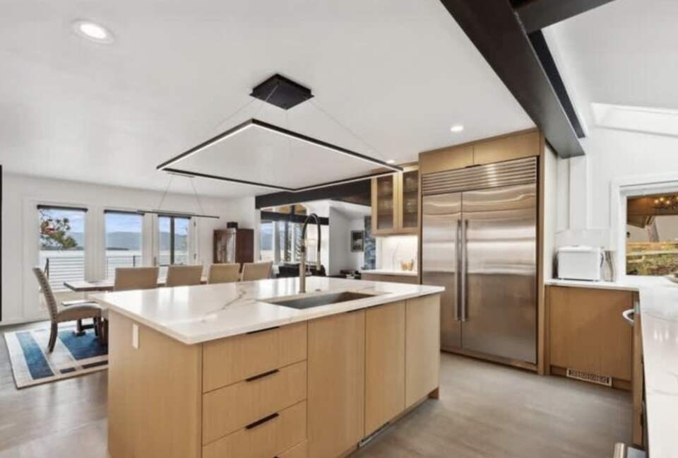 Private Flathead Lakefront Estate with Dock, Hot Tub & Panoramic Mountain Views - Rollins, Montana