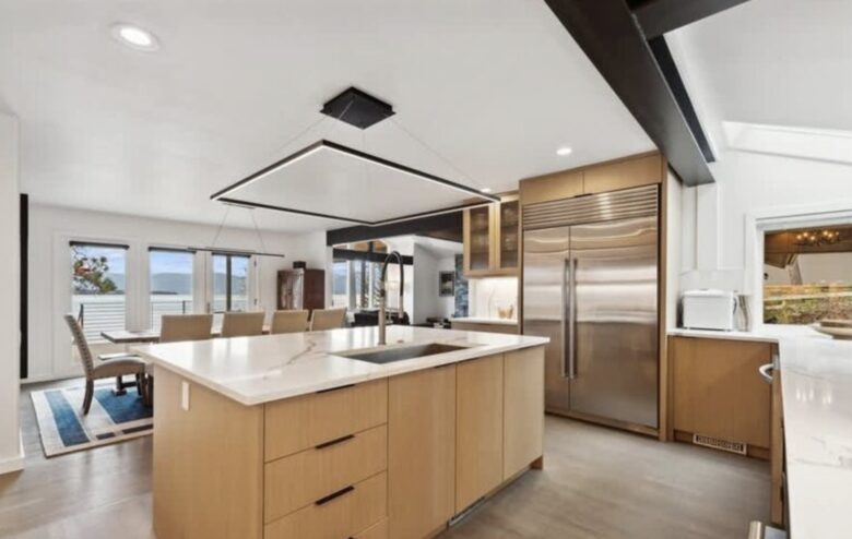 Private Flathead Lakefront Estate with Dock, Hot Tub & Panoramic Mountain Views - Rollins, Montana