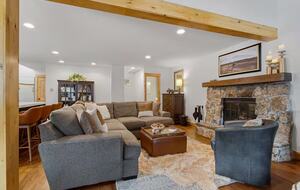 Avon Alpine Escape | Hot Tub · Trails · Ski Access - Avon, Colorado