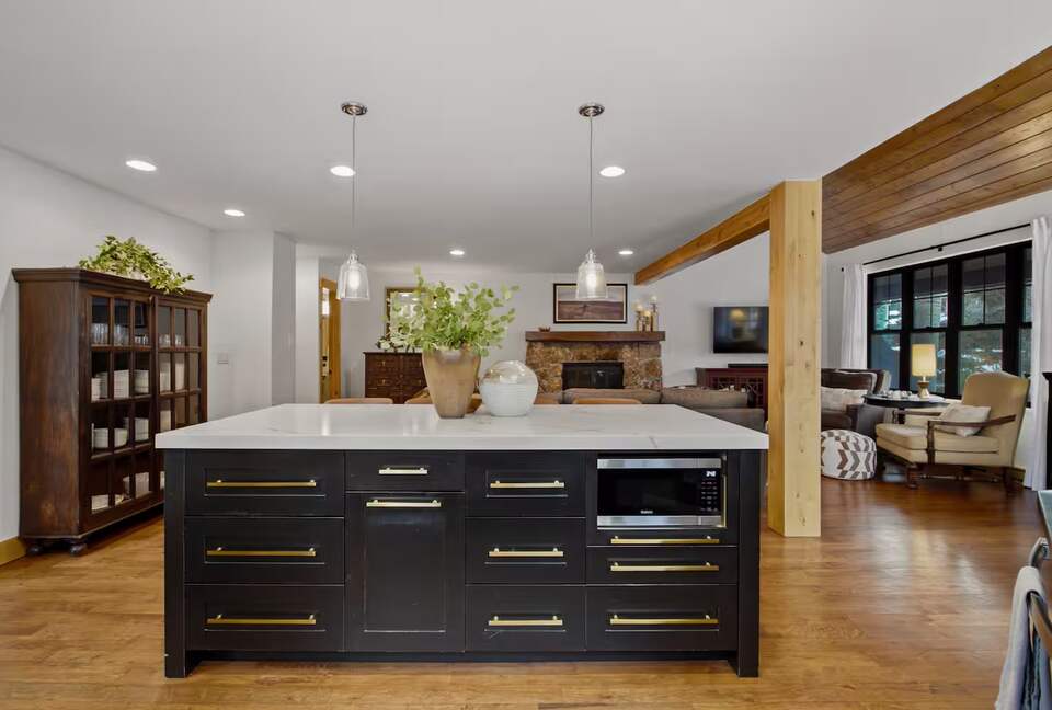 Avon Alpine Escape | Hot Tub · Trails · Ski Access - Avon, Colorado