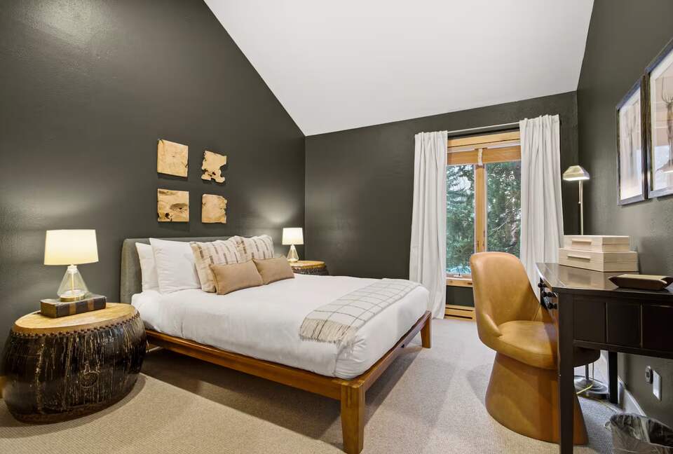 Avon Alpine Escape | Hot Tub · Trails · Ski Access - Avon, Colorado