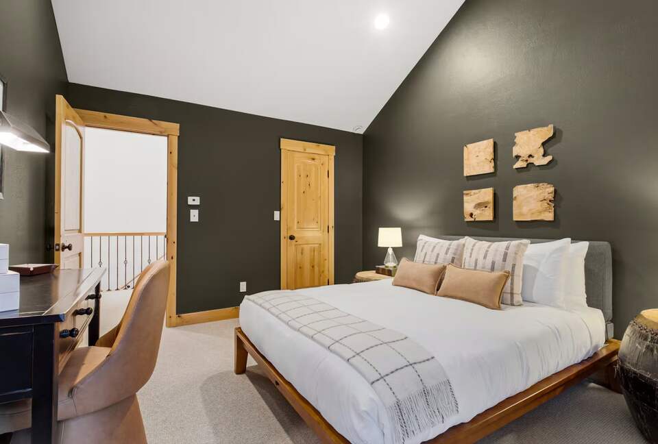 Avon Alpine Escape | Hot Tub · Trails · Ski Access - Avon, Colorado