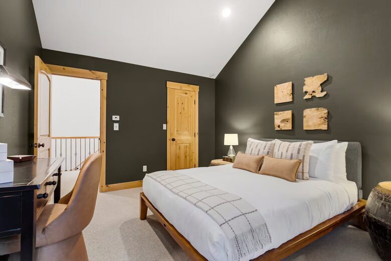 Avon Alpine Escape | Hot Tub · Trails · Ski Access - Avon, Colorado