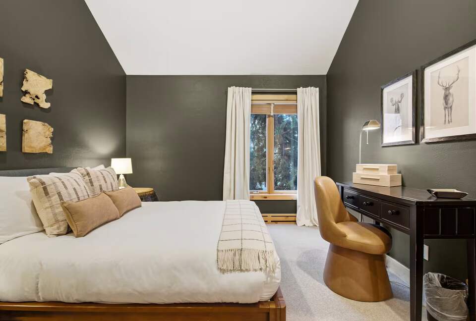 Avon Alpine Escape | Hot Tub · Trails · Ski Access - Avon, Colorado