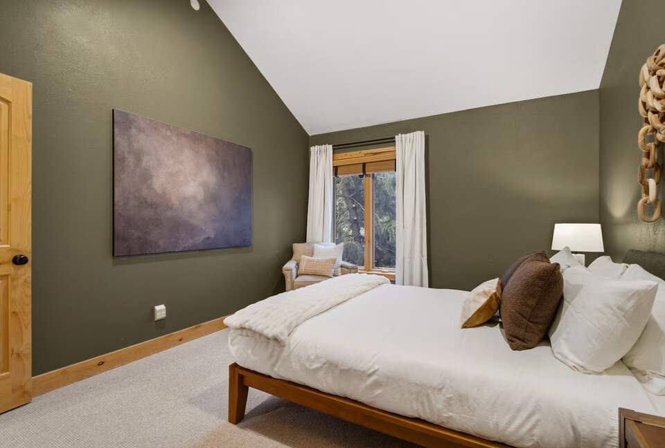 Avon Alpine Escape | Hot Tub · Trails · Ski Access - Avon, Colorado