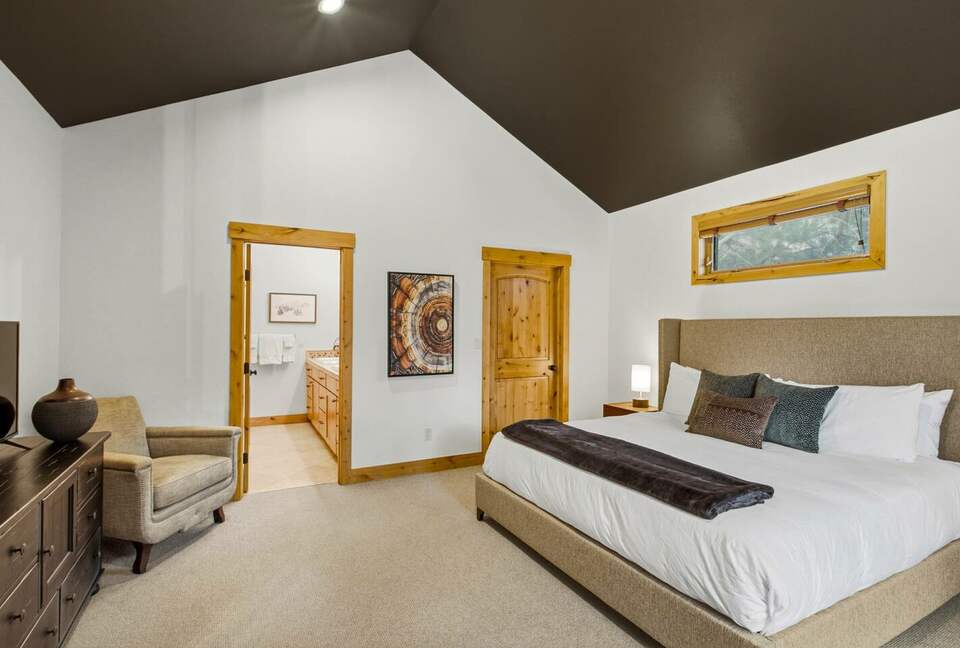 Avon Alpine Escape | Hot Tub · Trails · Ski Access - Avon, Colorado