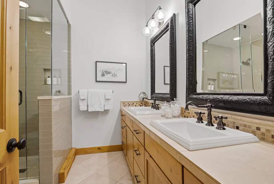 Avon Alpine Escape | Hot Tub · Trails · Ski Access - Avon, Colorado