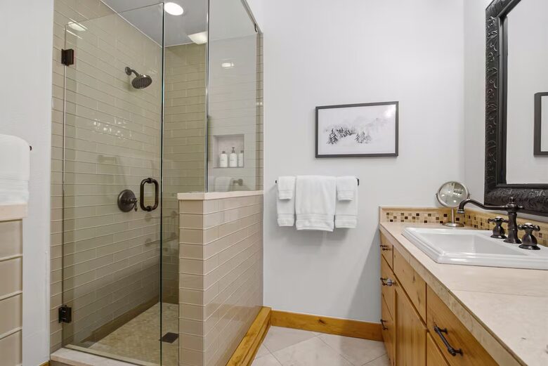 Avon Alpine Escape | Hot Tub · Trails · Ski Access - Avon, Colorado