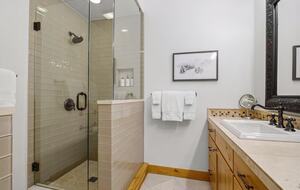 Avon Alpine Escape | Hot Tub · Trails · Ski Access - Avon, Colorado