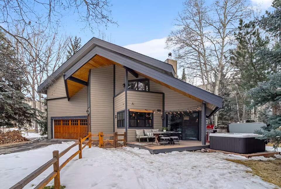 Avon Alpine Escape | Hot Tub · Trails · Ski Access - Avon, Colorado