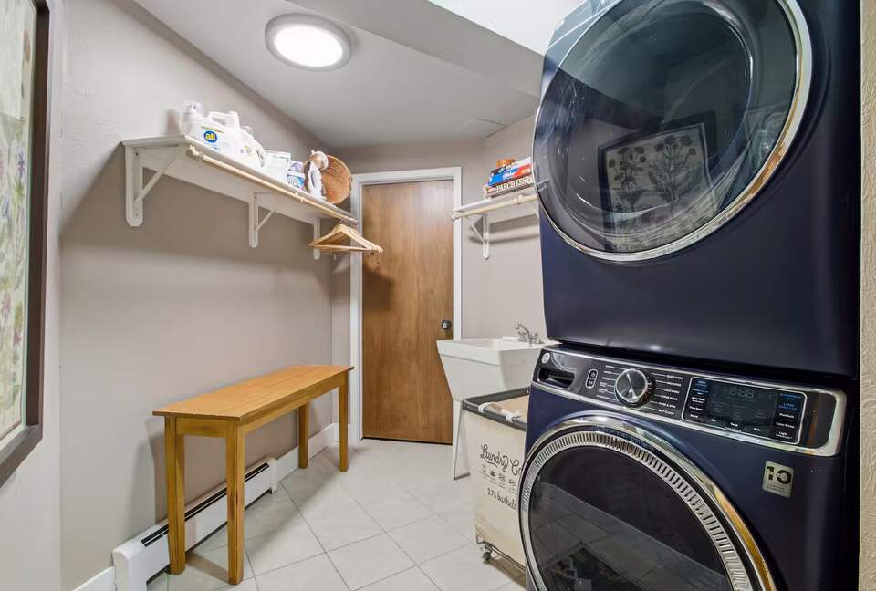 Avon Alpine Escape | Hot Tub · Trails · Ski Access - Avon, Colorado