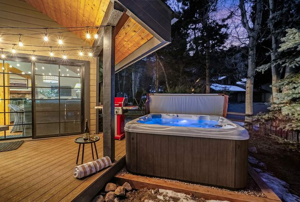Avon Alpine Escape | Hot Tub · Trails · Ski Access - Avon, Colorado