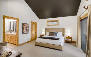 Avon Alpine Escape | Hot Tub · Trails · Ski Access - Avon, Colorado