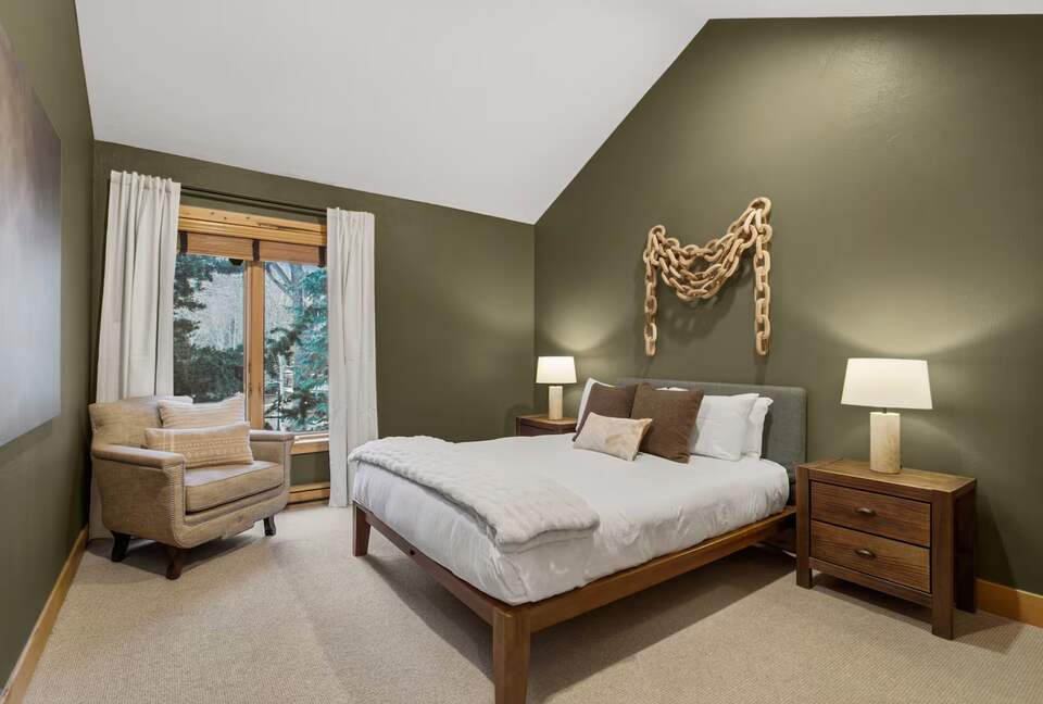 Avon Alpine Escape | Hot Tub · Trails · Ski Access - Avon, Colorado