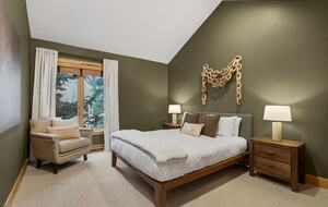 Avon Alpine Escape | Hot Tub · Trails · Ski Access - Avon, Colorado