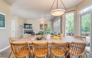 Canal Trail Retreat | Hot Tub & Deck Near Downtown Bend - Bend, Oregon