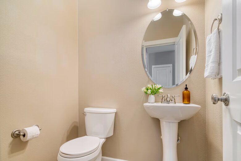 Canal Trail Retreat | Hot Tub & Deck Near Downtown Bend - Bend, Oregon