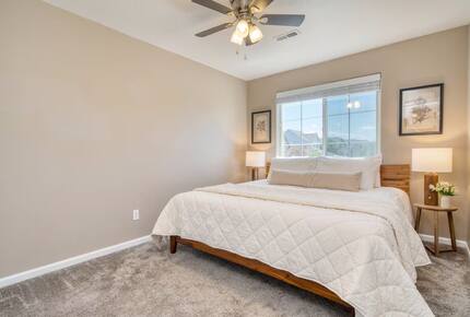 Canal Trail Retreat | Hot Tub & Deck Near Downtown Bend - Bend, Oregon