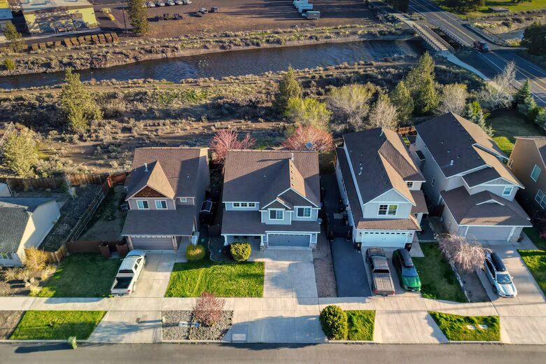 Canal Trail Retreat | Hot Tub & Deck Near Downtown Bend - Bend, Oregon