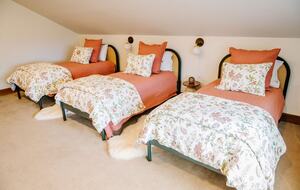 Soulful Delaplane Retreat on 44 Private Acres - Delaplane, Virginia