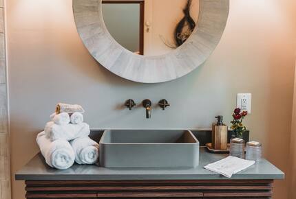 Soulful Delaplane Retreat on 44 Private Acres - Delaplane, Virginia