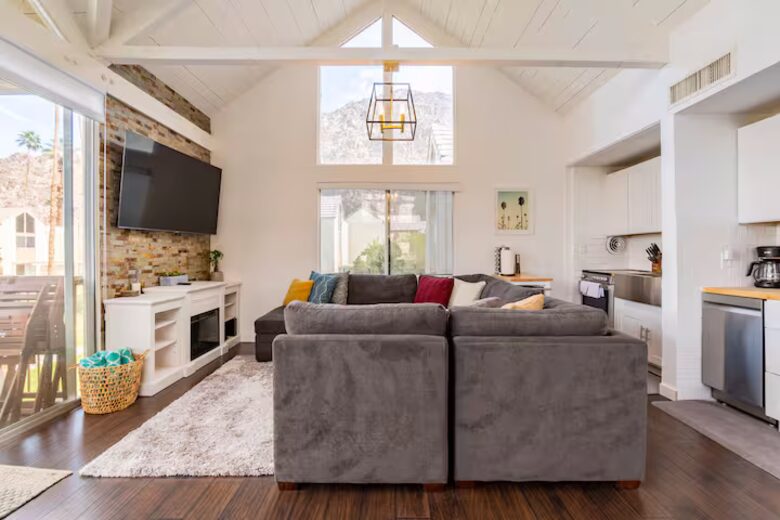 Desert Peak Studio | Indian Wells Mountain Views - Indian Wells, California