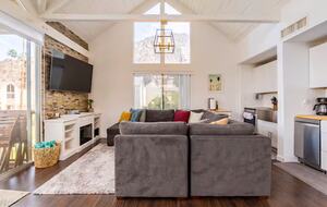 Desert Peak Studio | Indian Wells Mountain Views - Indian Wells, California