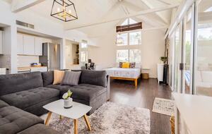 Desert Peak Studio | Indian Wells Mountain Views - Indian Wells, California