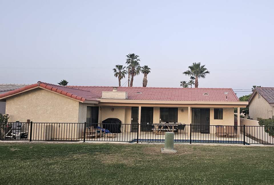 Fairway Living with Private Guest Casita - Palm Desert, California