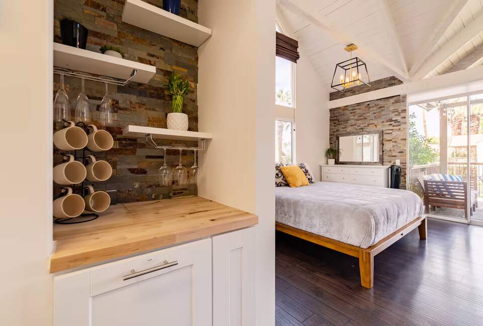 Desert Peak Studio | Indian Wells Mountain Views - Indian Wells, California