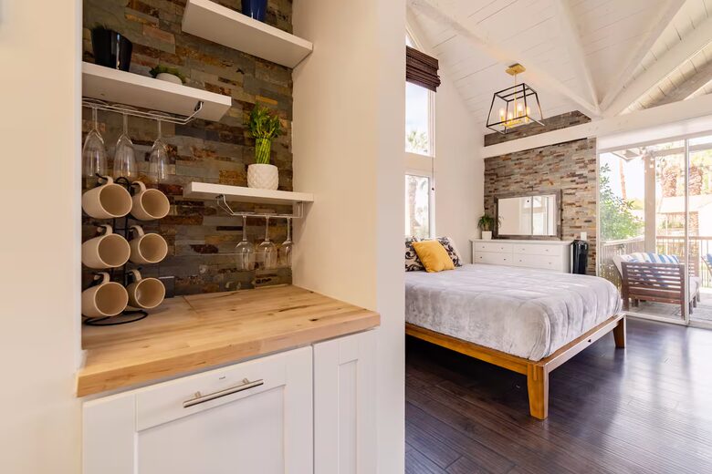 Desert Peak Studio | Indian Wells Mountain Views - Indian Wells, California