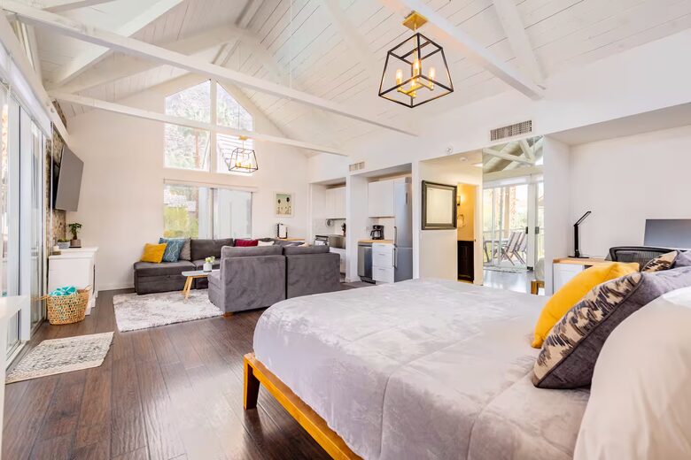 Desert Peak Studio | Indian Wells Mountain Views - Indian Wells, California