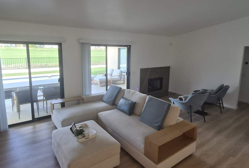 Fairway Living with Private Guest Casita - Palm Desert, California